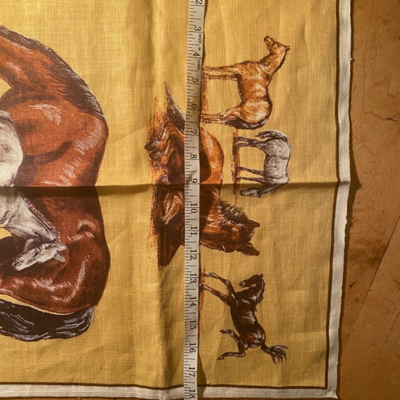 Vintage horse print kitchen cloth. 100% linen. - Picture 5 of 14